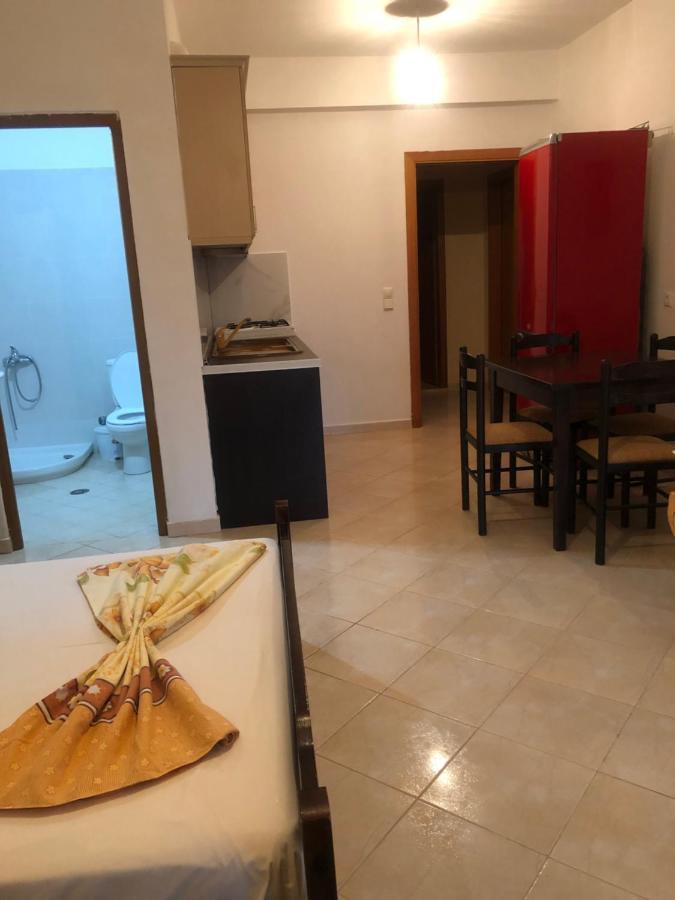 Simona'S House Apartment ลูโคเวอ ภายนอก รูปภาพ
